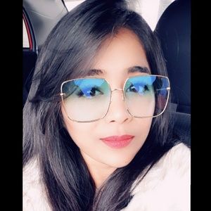 Meet your Posher, Stuti